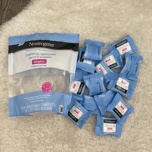 Makeup remover wipes
